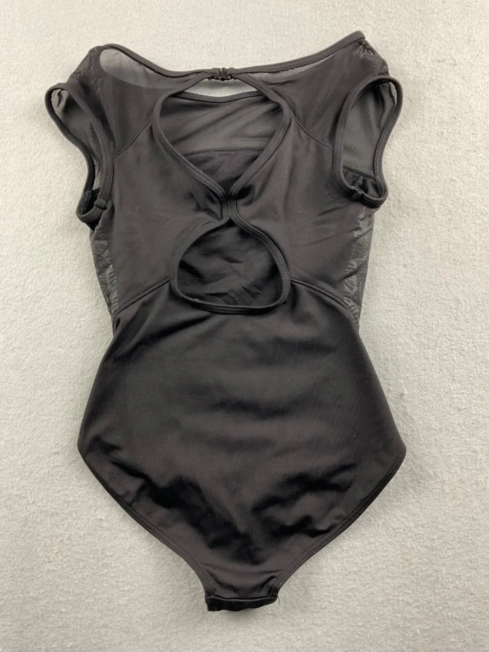Girls Bloch Black Dance Leotard Mesh Top Floral Pattern Keyhole Back Size 8